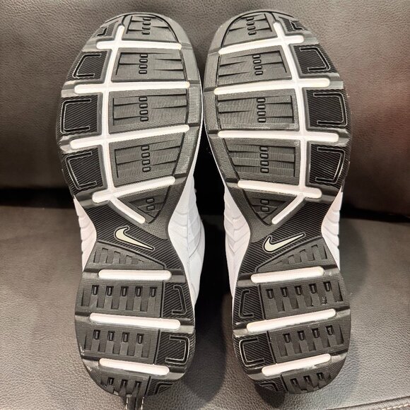 NIB NIKE T-LITE V White LEATHER Sneaker  Size 11  Width 4E - Picture 4 of 6